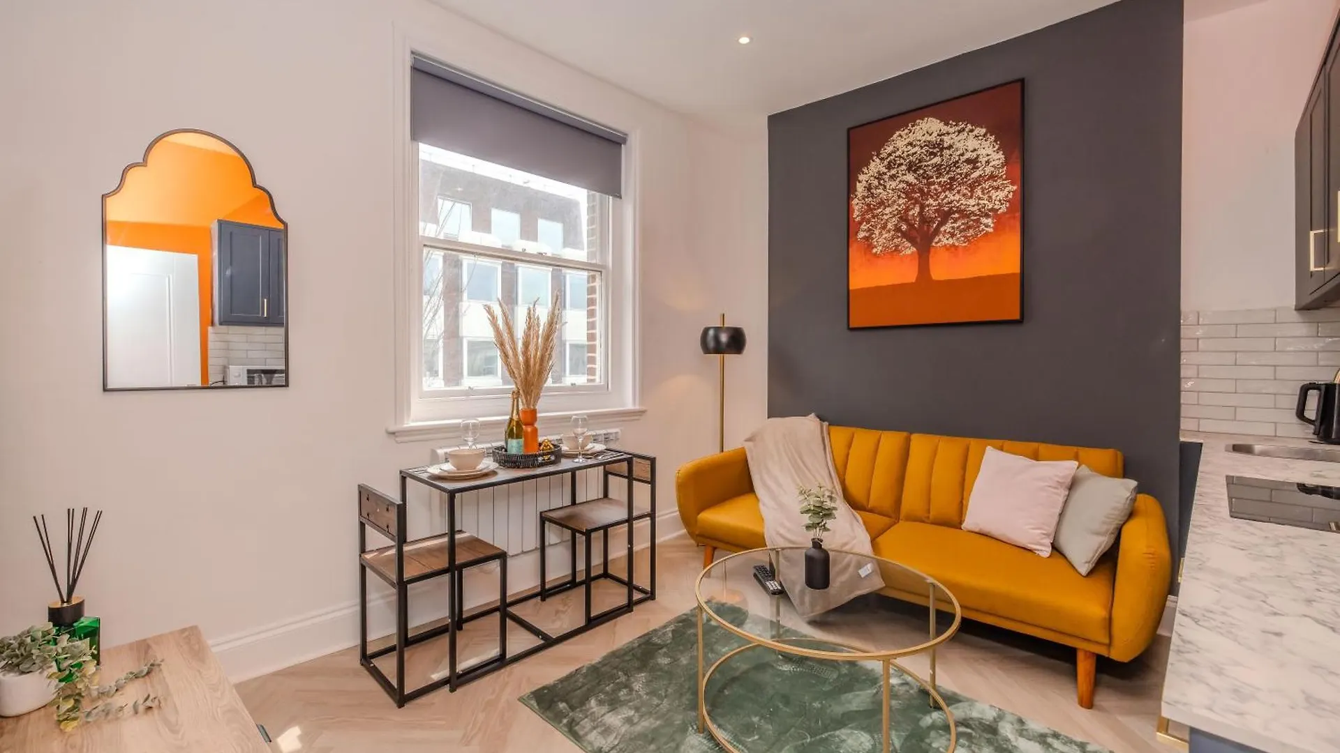 Apartment Super Central One Bedroom Flat I Next To Brighton Station I Walking Distance To Brighton Beach