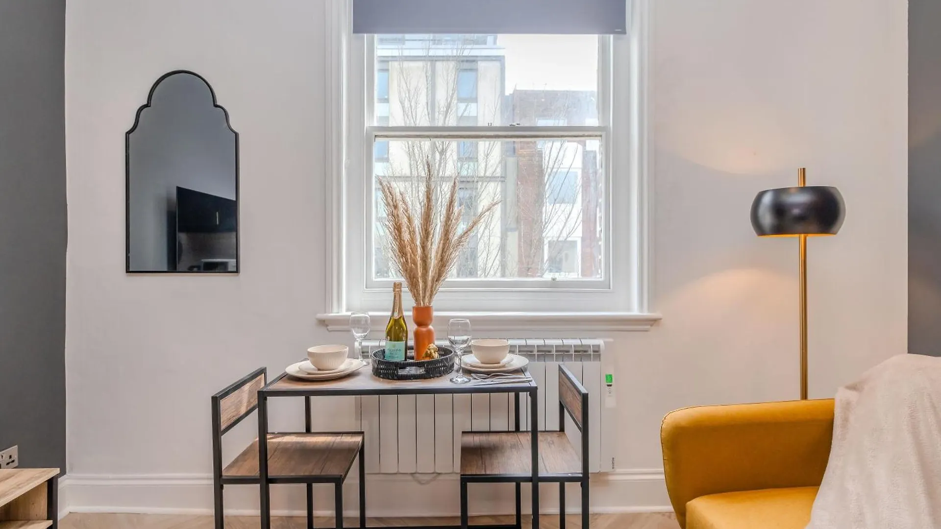 Super Central One Bedroom Flat I Next To Brighton Station I Walking Distance To Brighton Beach